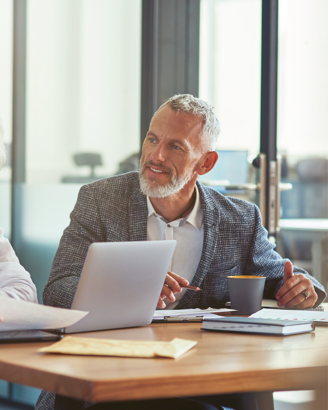 header procurement mobile