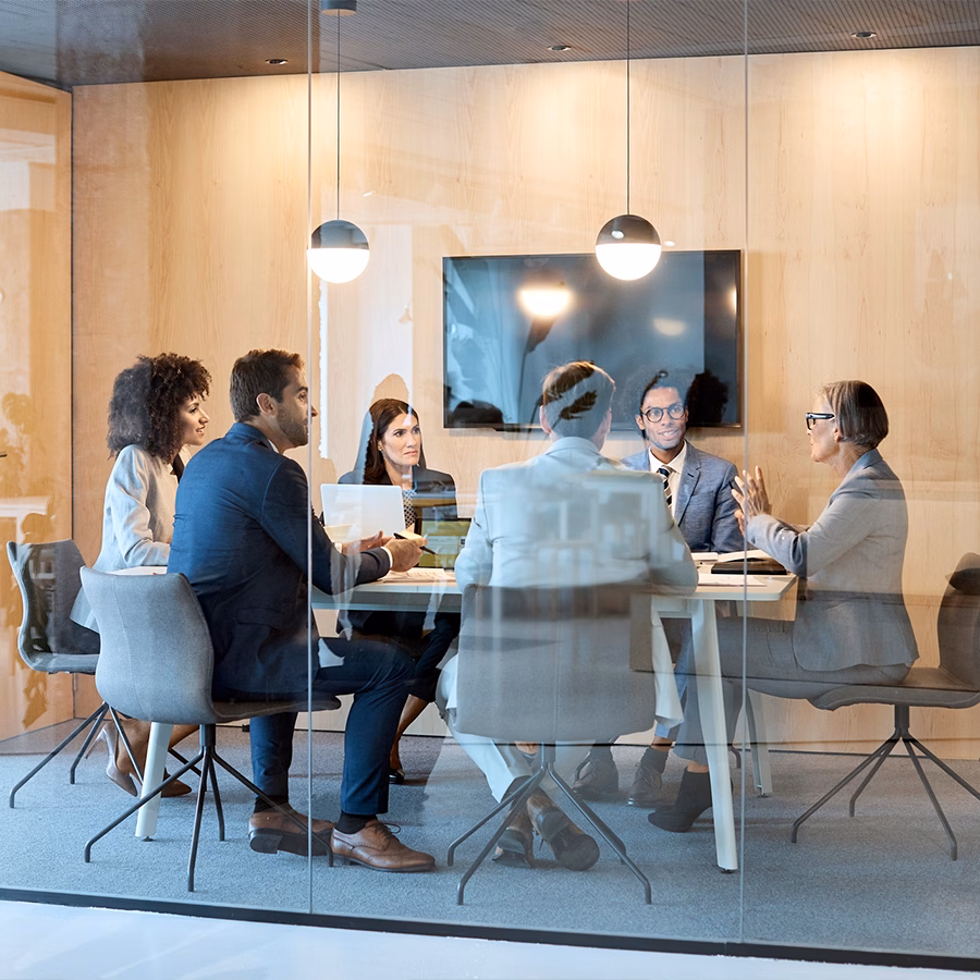 oct25 the rise of job hugging in the uk